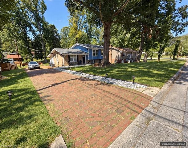 109 Potter Drive, Jamestown, NC 27282