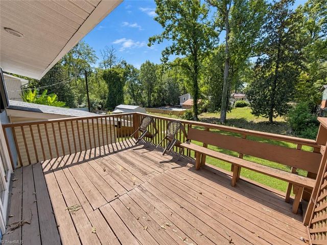 109 Potter Drive, Jamestown, NC 27282