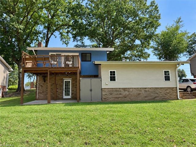 109 Potter Drive, Jamestown, NC 27282
