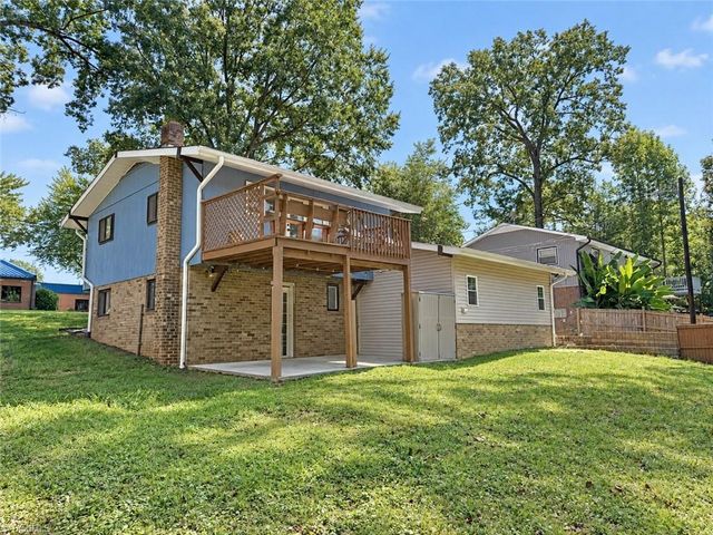 109 Potter Drive, Jamestown, NC 27282