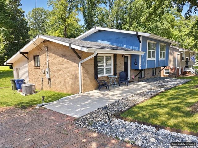 109 Potter Drive, Jamestown, NC 27282