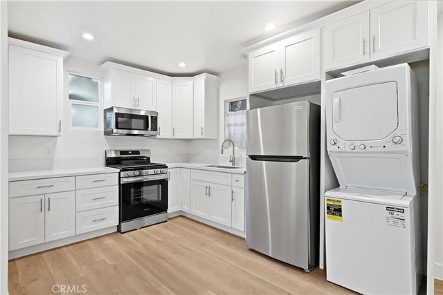 1219 Hoover Street C, Los Angeles, CA 90029