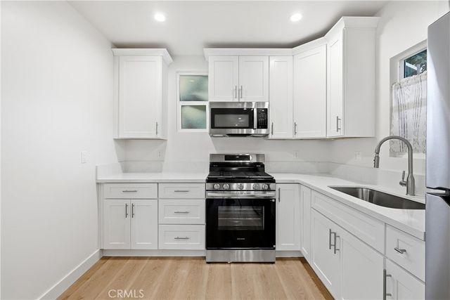 1219 Hoover Street C, Los Angeles, CA 90029