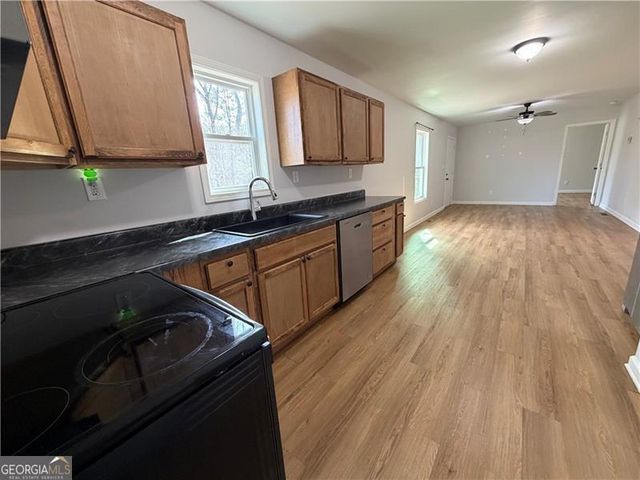 3662 Lakeview Drive, Gainesville, GA 30501