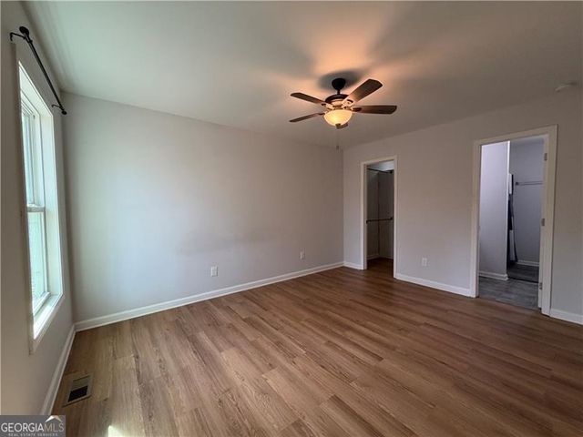 3662 Lakeview Drive, Gainesville, GA 30501