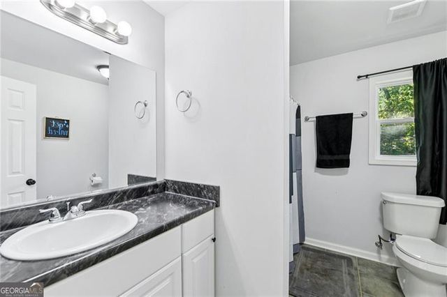 3662 Lakeview Drive, Gainesville, GA 30501