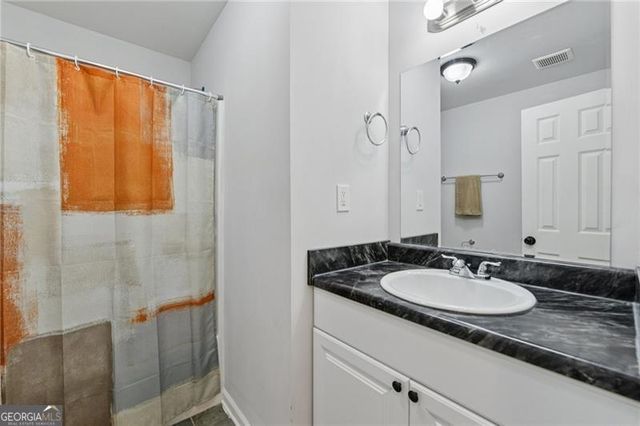 3662 Lakeview Drive, Gainesville, GA 30501