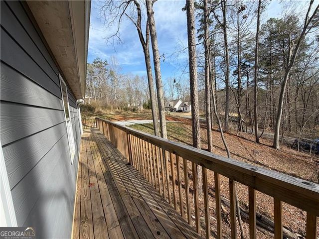 3662 Lakeview Drive, Gainesville, GA 30501