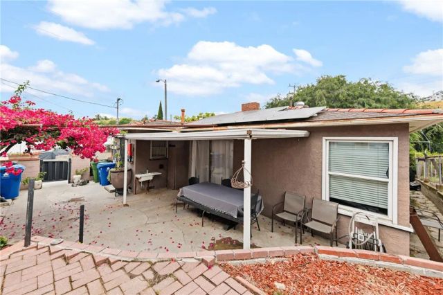 2587 Lombardy, Los Angeles, CA 90032