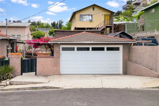 2587 Lombardy, Los Angeles, CA 90032