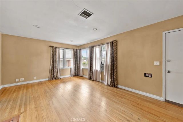 2587 Lombardy, Los Angeles, CA 90032