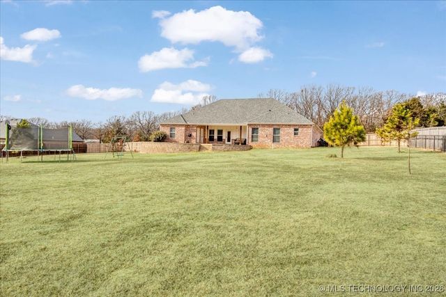2086 N Ranchette Road, Durant, OK 74701