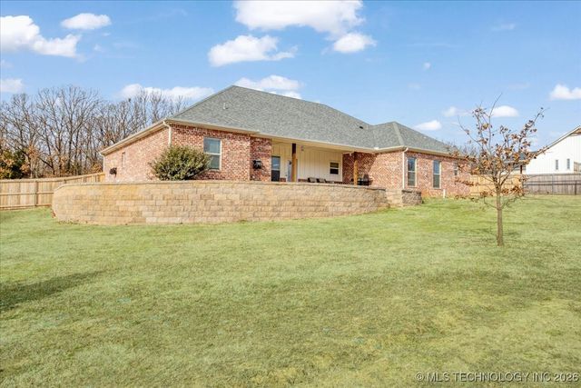 2086 N Ranchette Road, Durant, OK 74701