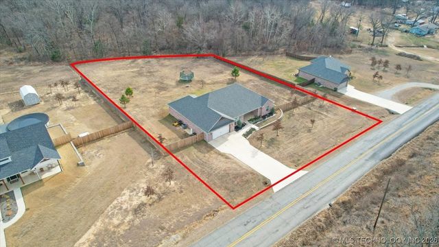 2086 N Ranchette Road, Durant, OK 74701