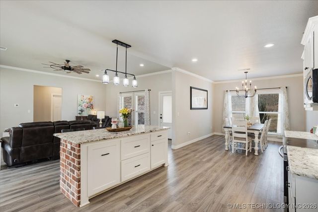 2086 N Ranchette Road, Durant, OK 74701