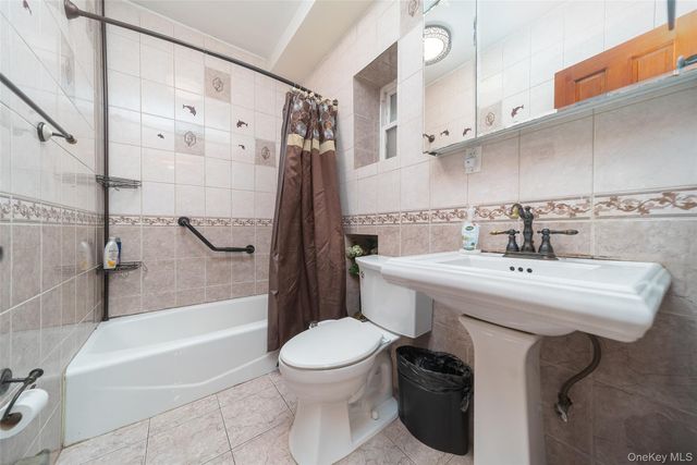 3438 12th Street, Astoria, NY 11106