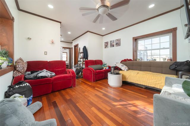 3438 12th Street, Astoria, NY 11106