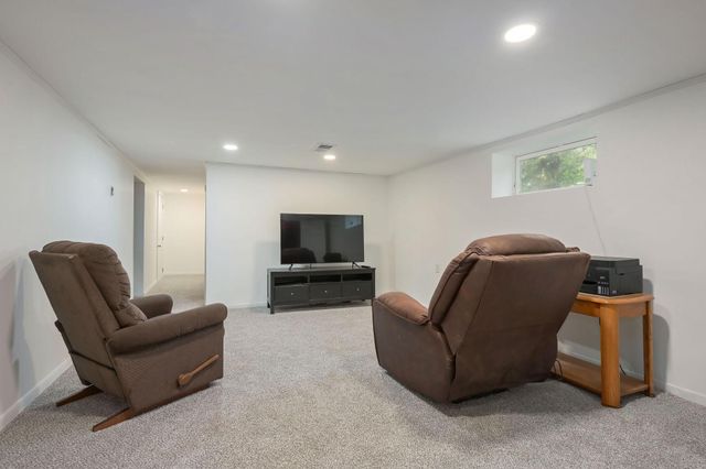 125 17th Street, Newport, MN 55055