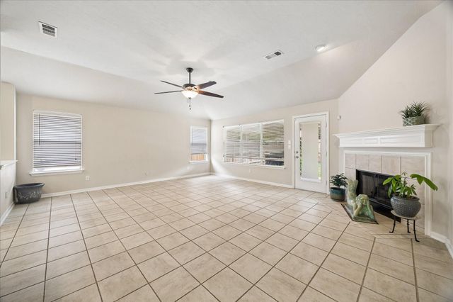 10719 Knoll Bend Lane, Houston, TX 77070