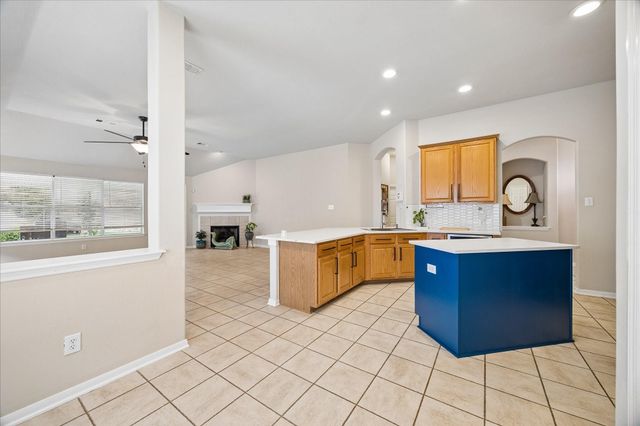 10719 Knoll Bend Lane, Houston, TX 77070