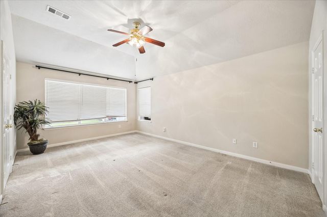 10719 Knoll Bend Lane, Houston, TX 77070