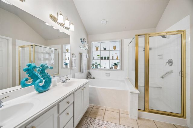 10719 Knoll Bend Lane, Houston, TX 77070