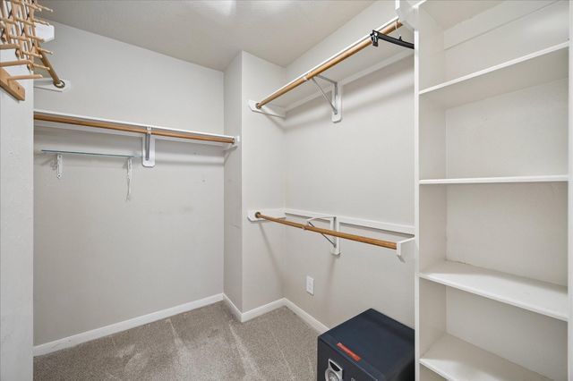 10719 Knoll Bend Lane, Houston, TX 77070