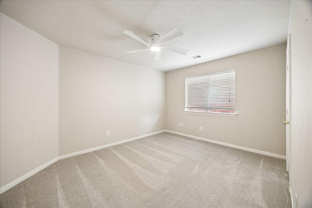 10719 Knoll Bend Lane, Houston, TX 77070