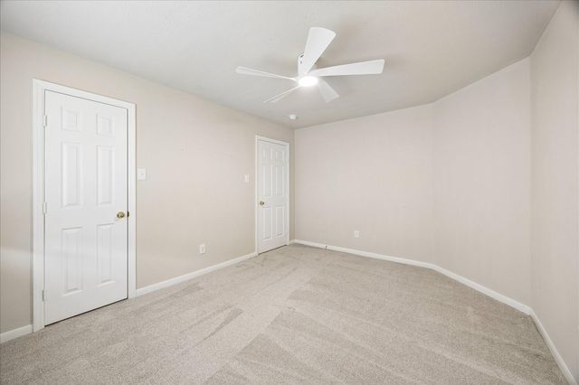 10719 Knoll Bend Lane, Houston, TX 77070