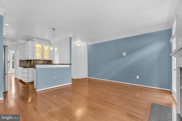 5937 KIRKCALDY LN, Alexandria, VA 22315