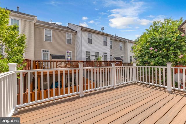 5937 KIRKCALDY LN, Alexandria, VA 22315