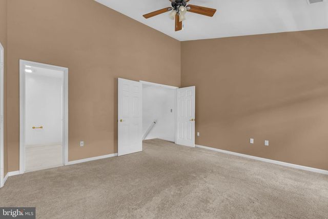 5937 KIRKCALDY LN, Alexandria, VA 22315