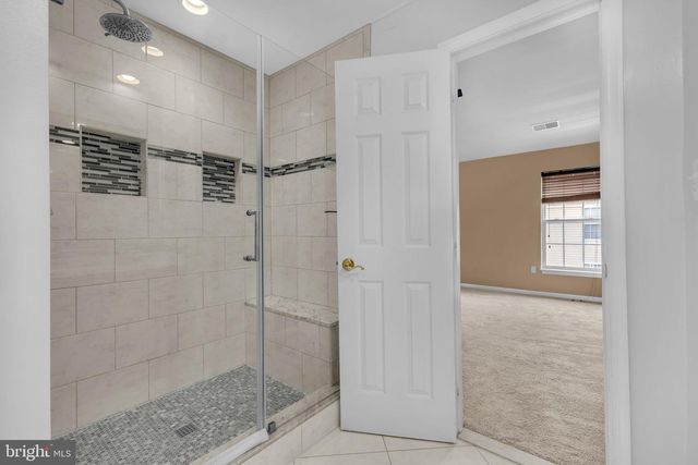 5937 KIRKCALDY LN, Alexandria, VA 22315