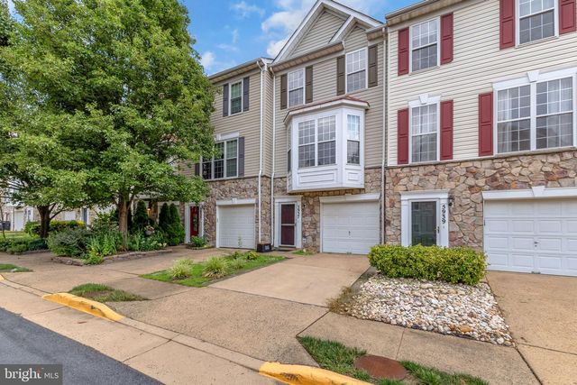 5937 KIRKCALDY LN, Alexandria, VA 22315