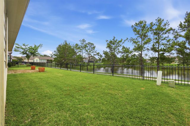 11306 Misty Willow Lane, Tomball, TX 77375