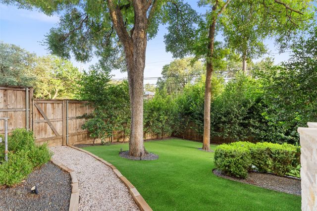1002 Meriden LN, Austin, TX 78703