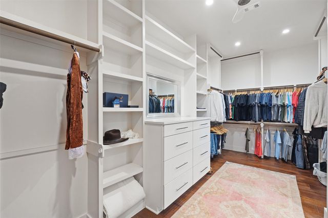 1002 Meriden LN, Austin, TX 78703