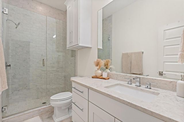 1002 Meriden LN, Austin, TX 78703
