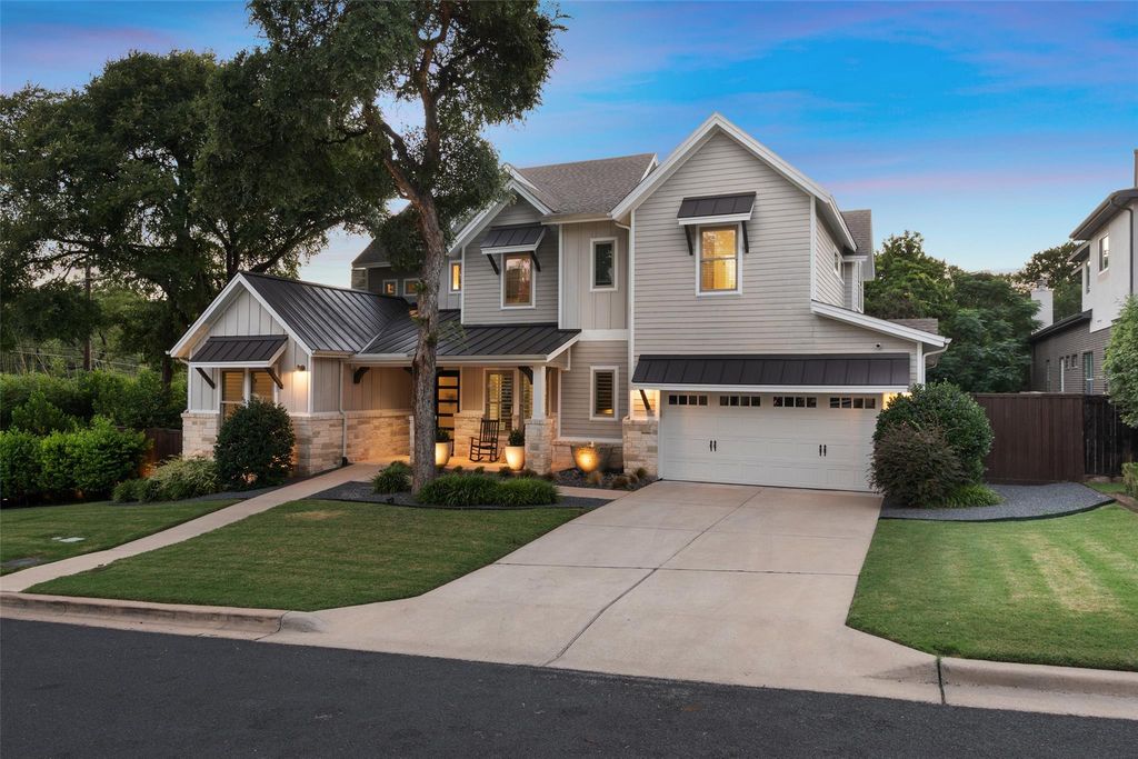 1002 Meriden LN, Austin, TX 78703
