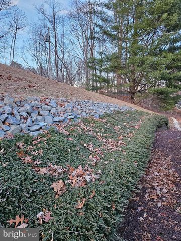 14464 LIPSCOMB HILL LN, Milford, VA 22514