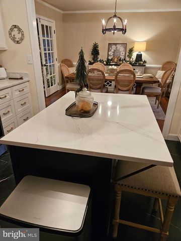 14464 LIPSCOMB HILL LN, Milford, VA 22514