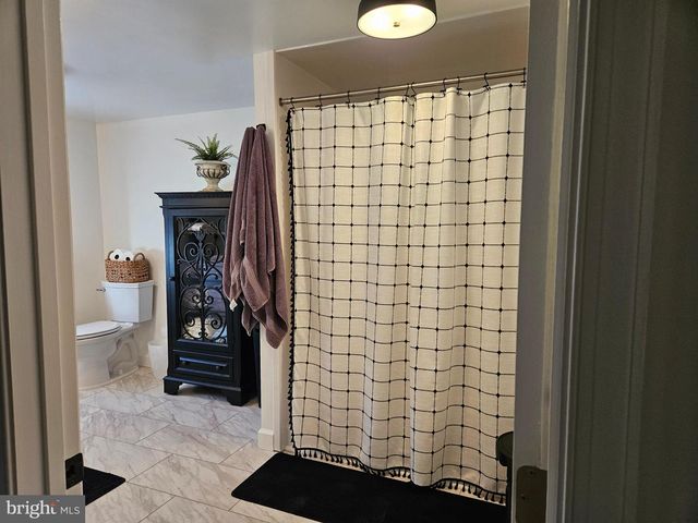 14464 LIPSCOMB HILL LN, Milford, VA 22514