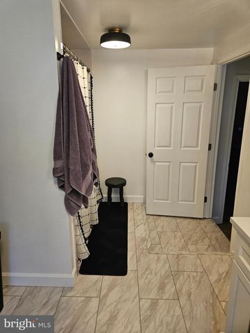 14464 LIPSCOMB HILL LN, Milford, VA 22514