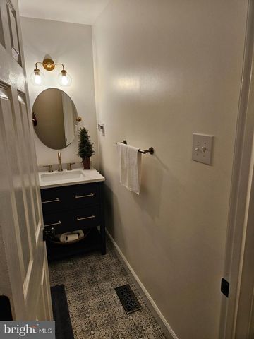 14464 LIPSCOMB HILL LN, Milford, VA 22514