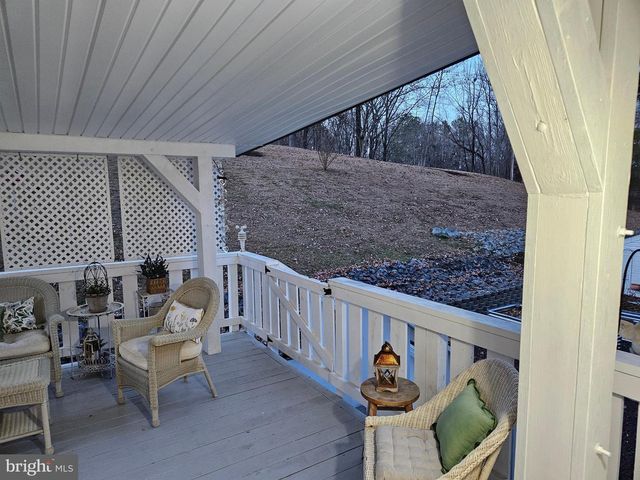 14464 LIPSCOMB HILL LN, Milford, VA 22514