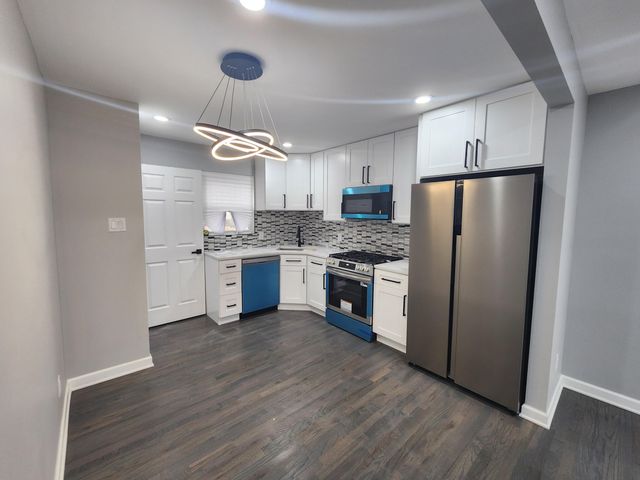 568 Clinton Street, Gary, IN 46406
