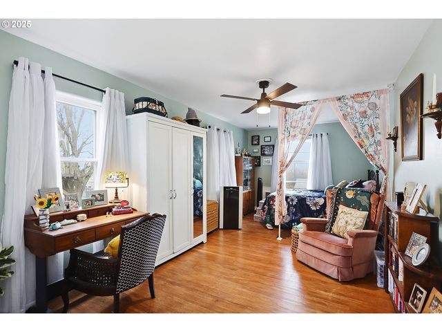 108 E 13TH St, The Dalles, OR 97058