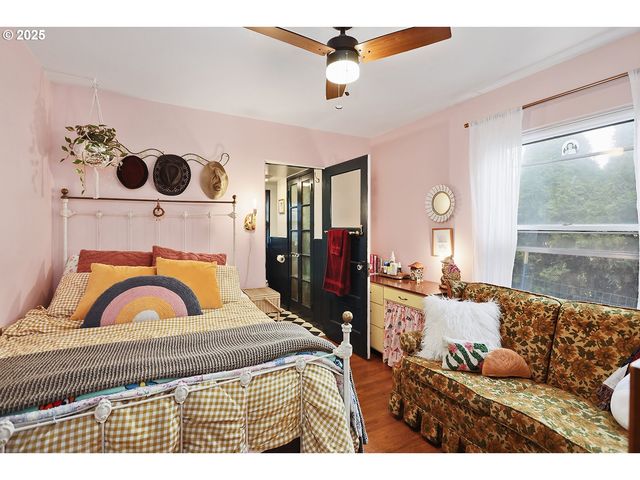 108 E 13TH St, The Dalles, OR 97058