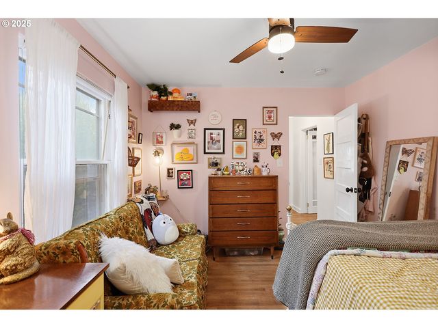 108 E 13TH St, The Dalles, OR 97058