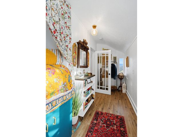 108 E 13TH St, The Dalles, OR 97058